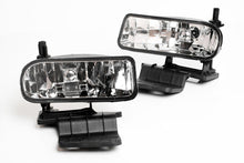 Load image into Gallery viewer, 1999-2002 Chevy Silverado 00-06 Suburban Tahoe Clear Lens Fog Lights Lamps